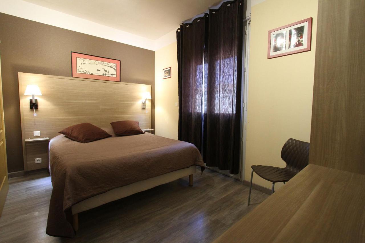 Hotel Le Provencal Tarascona Esterno foto
